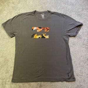 Men’s Billabong short sleeve T-shirt. Dark gray/colorful design. Size large.